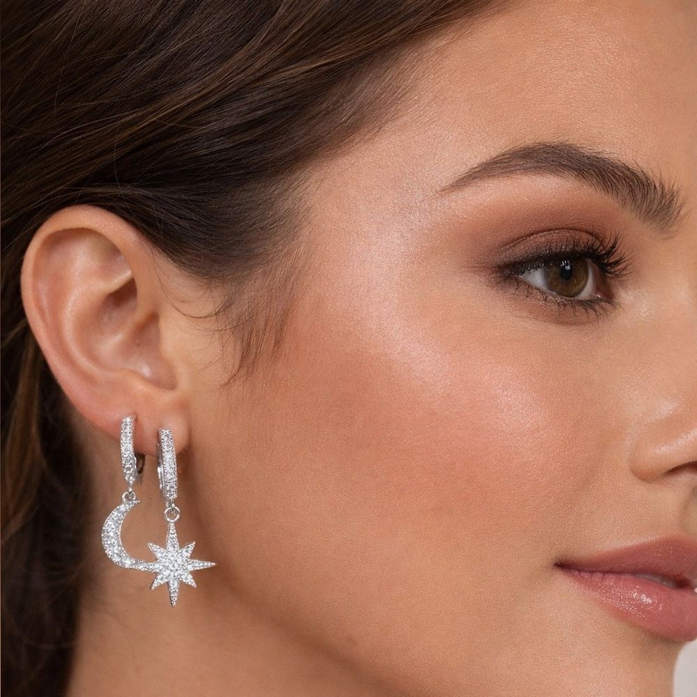 Silver Crescent Moon and Star Earrings R319